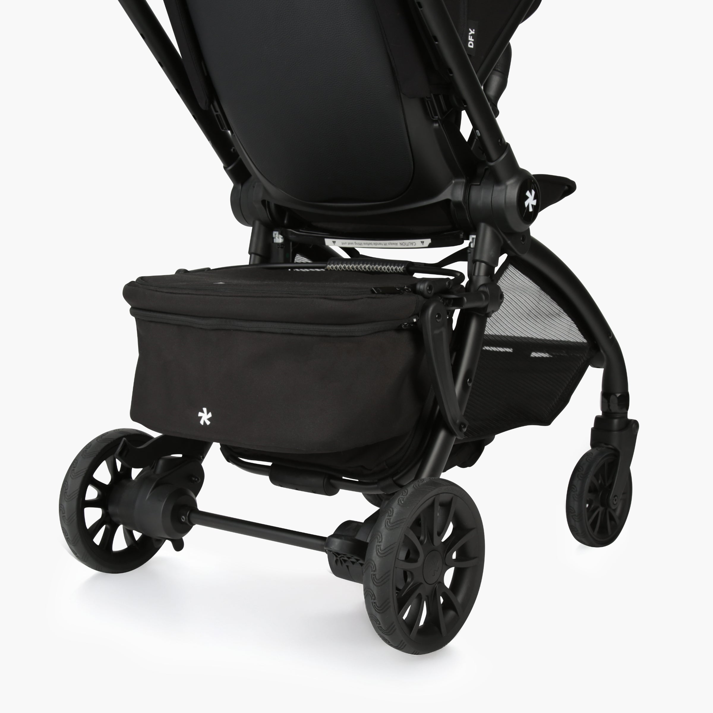 Cool box attached to stroller